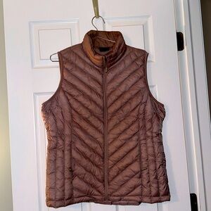 Gorgeous vest soft color warm